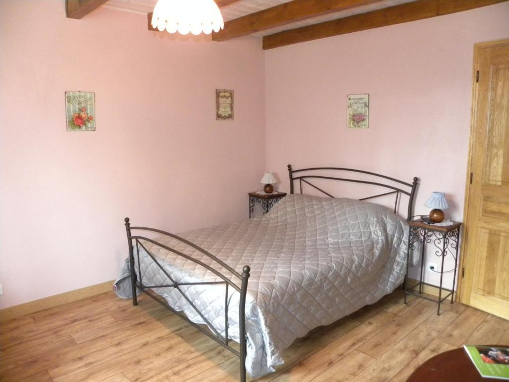 Auberge les Volpilières Ruynes-en-Margeride Zimmer foto